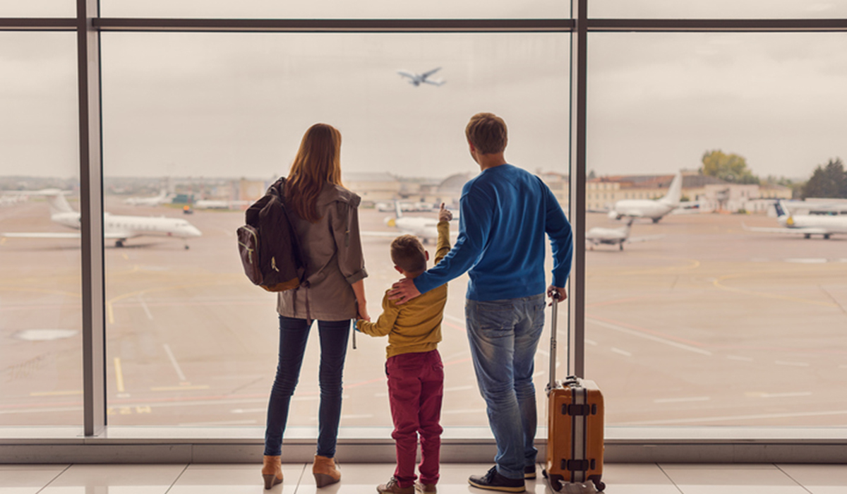 Qatari resident lodges a petition to reintroduce family visit visas